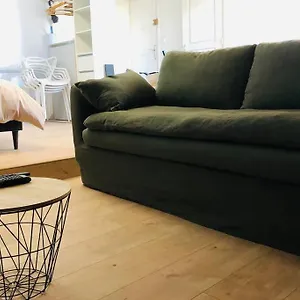 Studio Vue Mer Dans Le Quartier De Saint Victor Marseilles